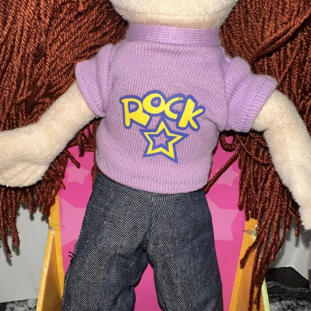NEW - Cutie Crew Chloe Fully Poseable Doll 12